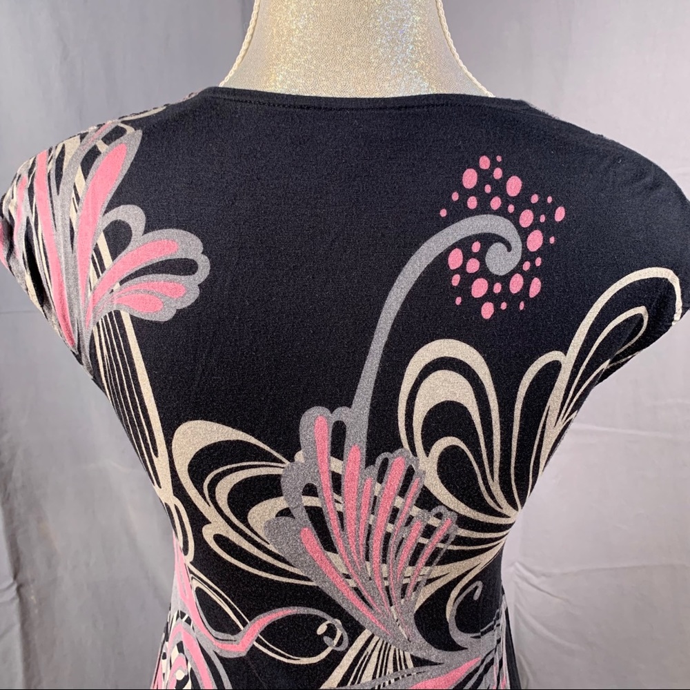 Express Black Graphic Top w/Rhinestone detail (S) - Picture 12 of 16